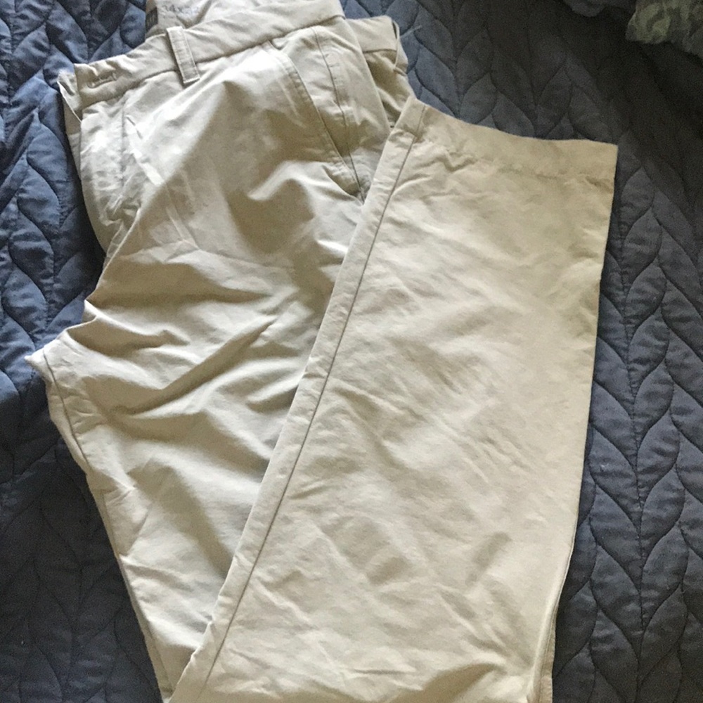 Men’s Gap Khaki Pants